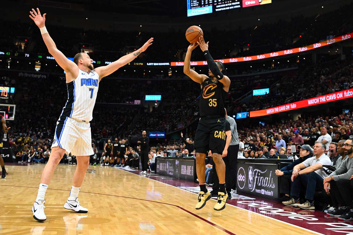 The Importance of Real-Time Data in Sports Broadcasting